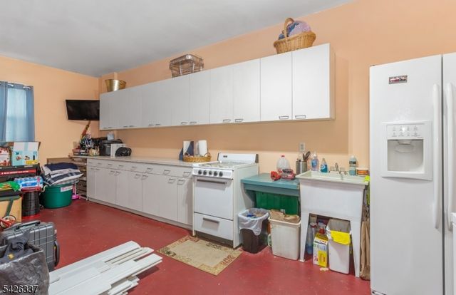 71 Parker Ave, Hawthorne Boro, NJ 07506