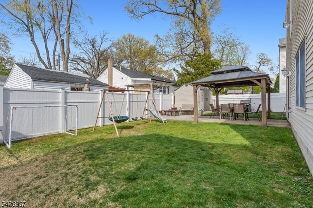 71 Parker Ave, Hawthorne Boro, NJ 07506