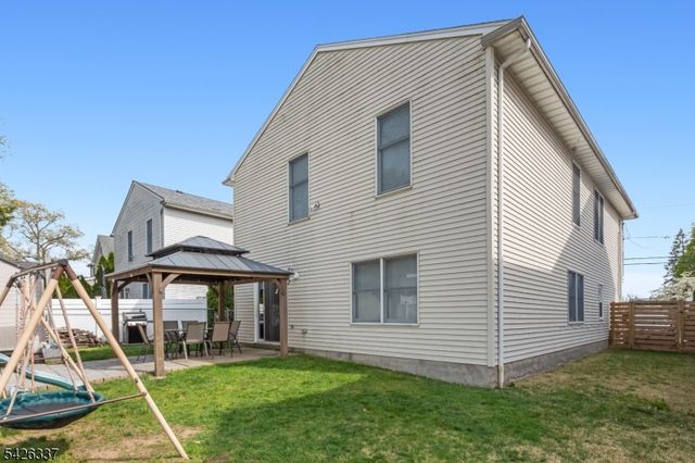 71 Parker Ave, Hawthorne Boro, NJ 07506