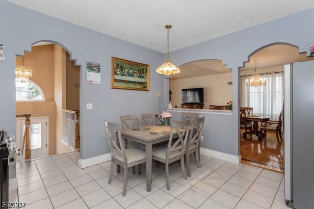 71 Parker Ave, Hawthorne Boro, NJ 07506