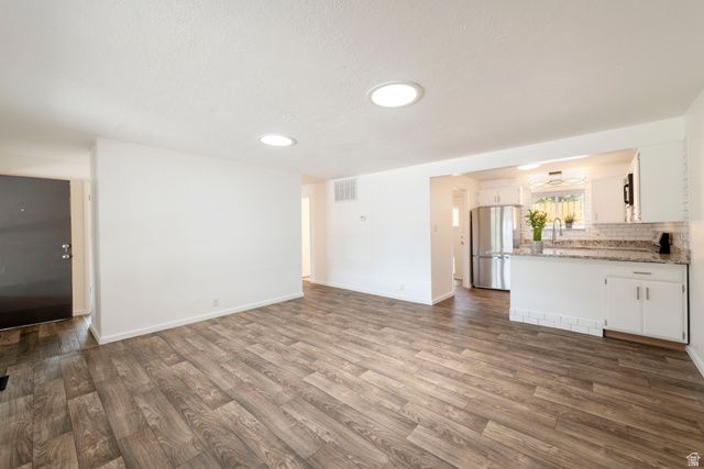 1893 E WELLINGTON CIR, Holladay, UT 84117