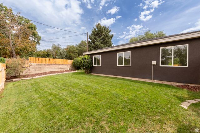 1893 E WELLINGTON CIR, Holladay, UT 84117
