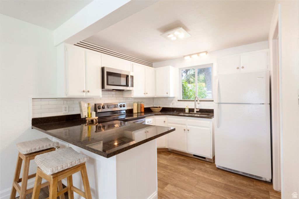 1893 E WELLINGTON CIR, Holladay, UT 84117 — photo 5