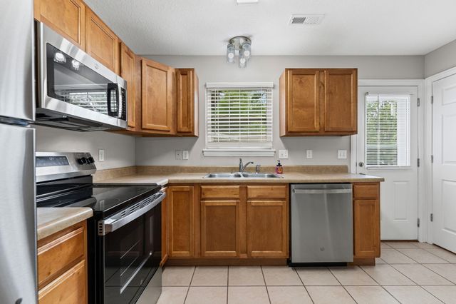 1405 RALEIGH DR, Columbia, MO 65202