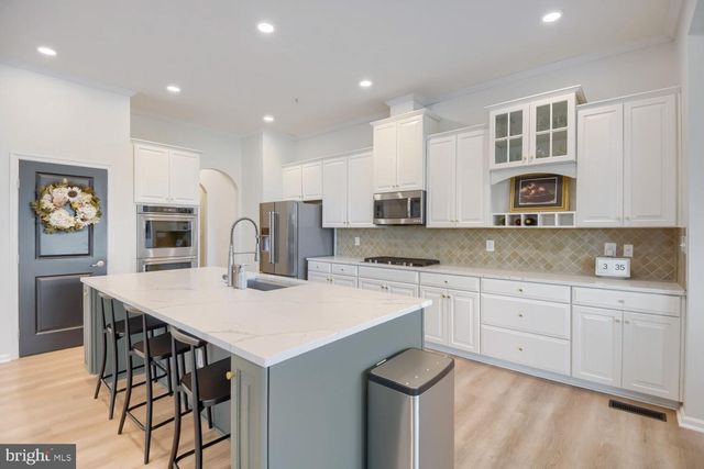 893 AMHERST LN, Westminster, MD 21158