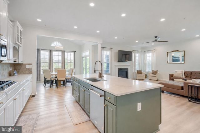 893 AMHERST LN, Westminster, MD 21158