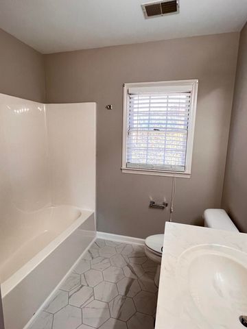 4320 Creek Valley Way, Lexington, KY 40515