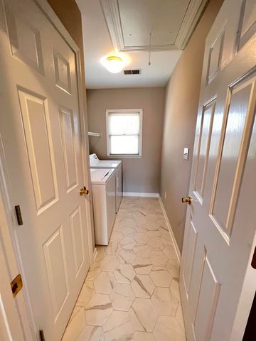 4320 Creek Valley Way, Lexington, KY 40515