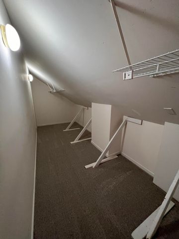 4320 Creek Valley Way, Lexington, KY 40515