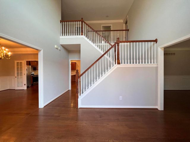 4320 Creek Valley Way, Lexington, KY 40515