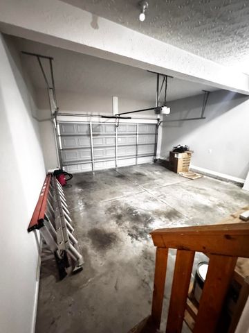 4320 Creek Valley Way, Lexington, KY 40515