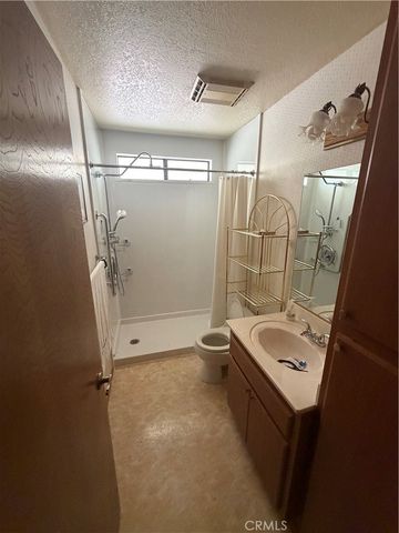 15976 Acoma, Apple Valley, CA 92307