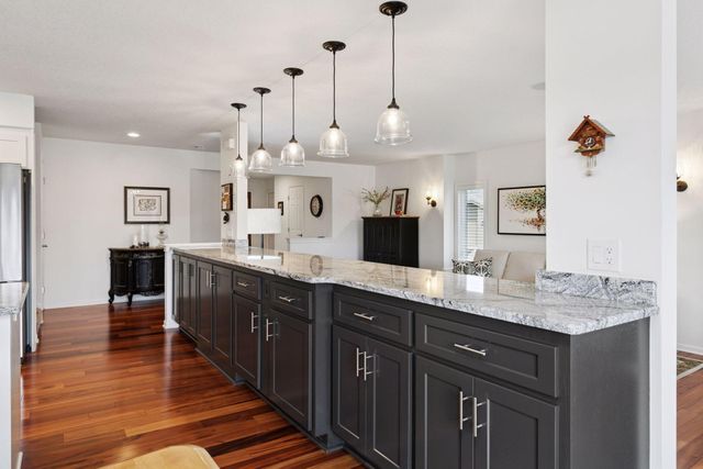 18002 Judicial Way N, Lakeville, MN 55044