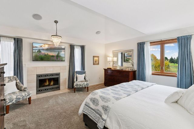 18002 Judicial Way N, Lakeville, MN 55044