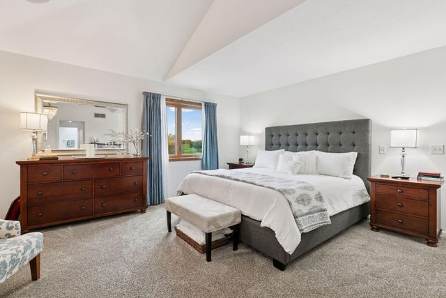 18002 Judicial Way N, Lakeville, MN 55044