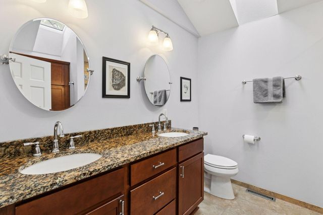 18002 Judicial Way N, Lakeville, MN 55044