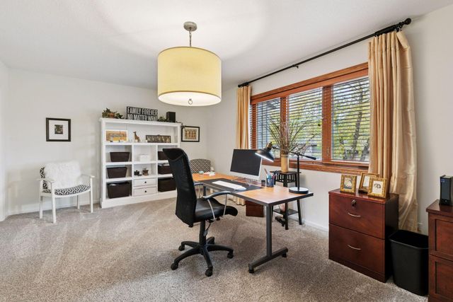 18002 Judicial Way N, Lakeville, MN 55044