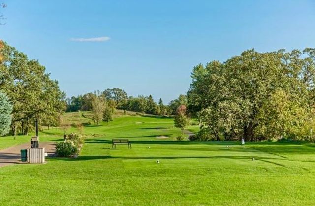 18002 Judicial Way N, Lakeville, MN 55044