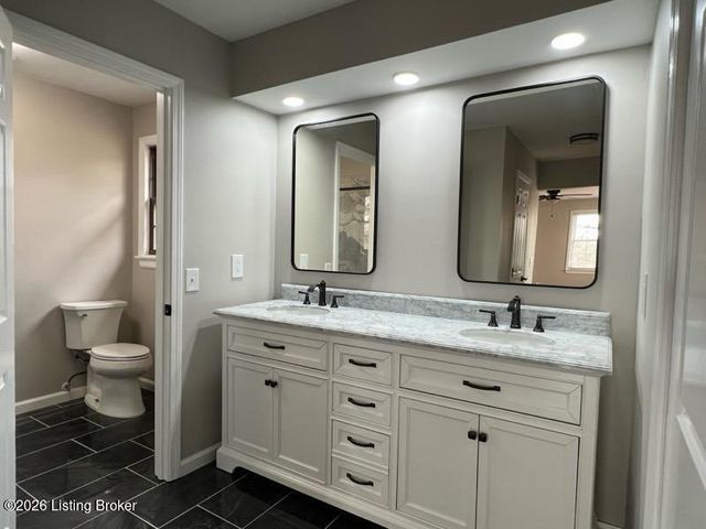 225 Donna Ave, Taylorsville, KY 40071