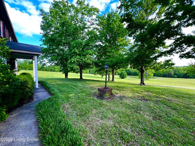225 Donna Ave, Taylorsville, KY 40071
