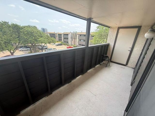 3075 Walnut Bend Lane 36, Houston, TX 77042