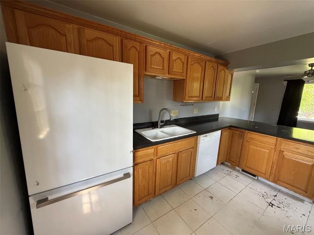 3535 Saint Christopher Lane, St Ann, MO 63074