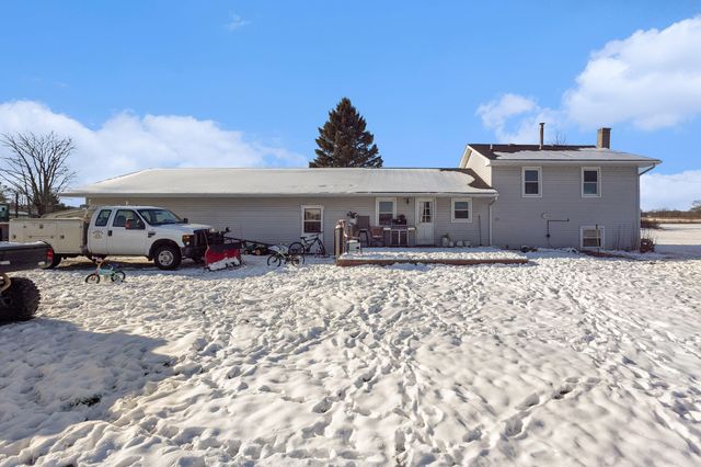 5740 N Coleman Road, Coleman, MI 48618