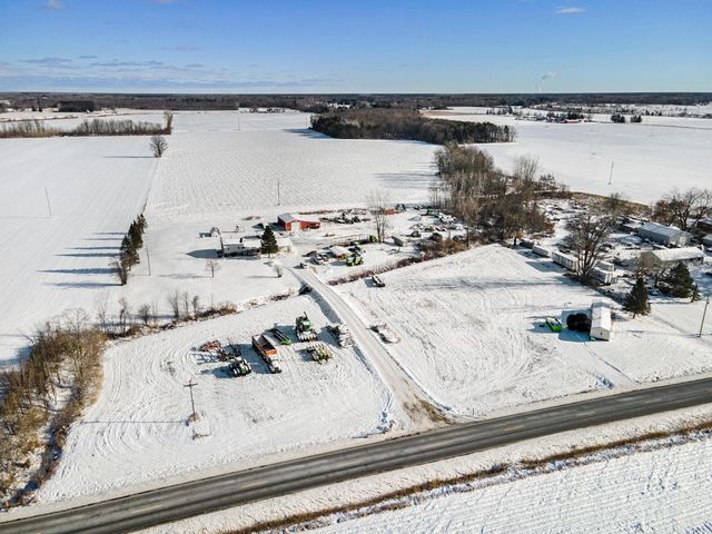 5740 N Coleman Road, Coleman, MI 48618