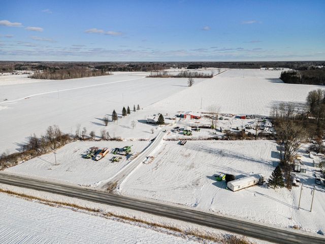 5740 N Coleman Road, Coleman, MI 48618