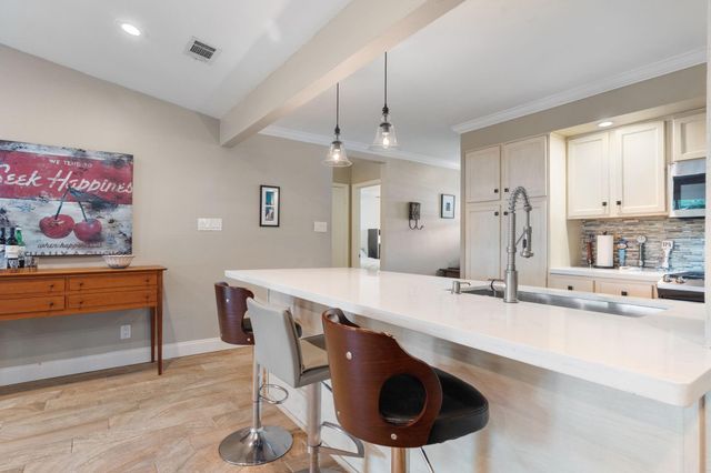 8406 Seminary Ridge DR, Austin, TX 78745