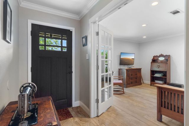 8406 Seminary Ridge DR, Austin, TX 78745