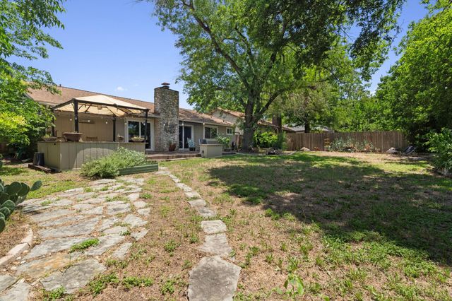8406 Seminary Ridge DR, Austin, TX 78745