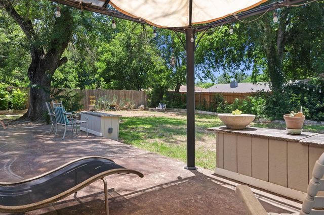 8406 Seminary Ridge DR, Austin, TX 78745