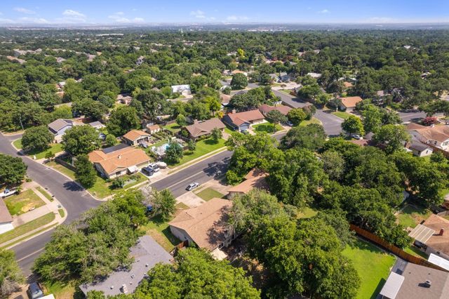 8406 Seminary Ridge DR, Austin, TX 78745