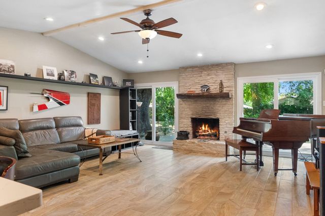 8406 Seminary Ridge DR, Austin, TX 78745