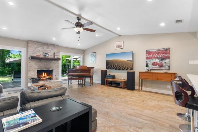 8406 Seminary Ridge DR, Austin, TX 78745