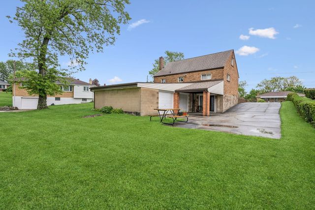 223 E Patty LANE, Monroeville, PA 15146