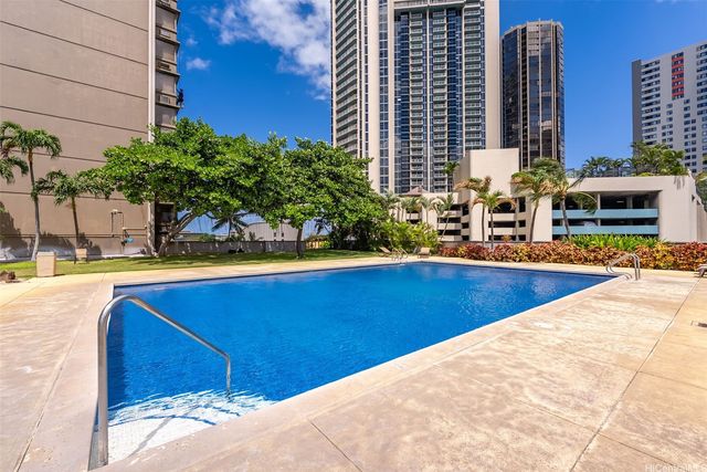 55 S Kukui Street D1314, Honolulu, HI 96813