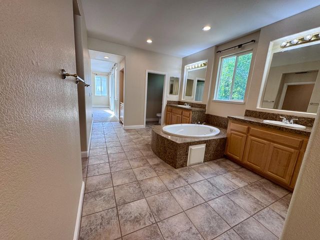 1661 Baines Ave, Sacramento, CA 95835