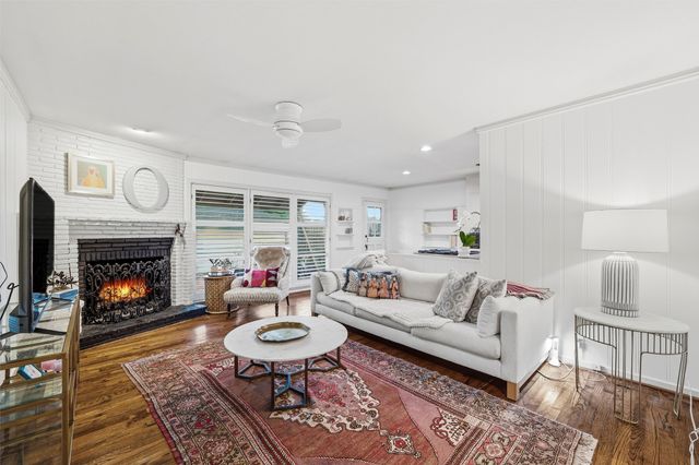 6720 Braeburn Drive, Dallas, TX 75214