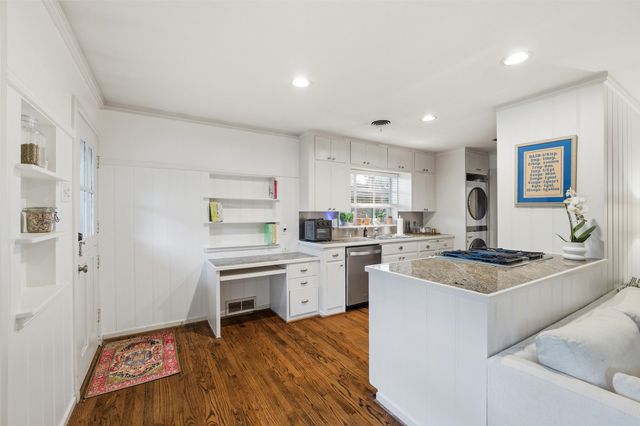 6720 Braeburn Drive, Dallas, TX 75214