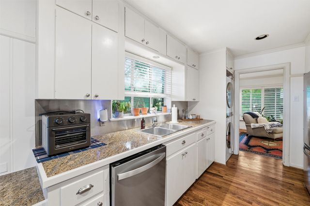 6720 Braeburn Drive, Dallas, TX 75214