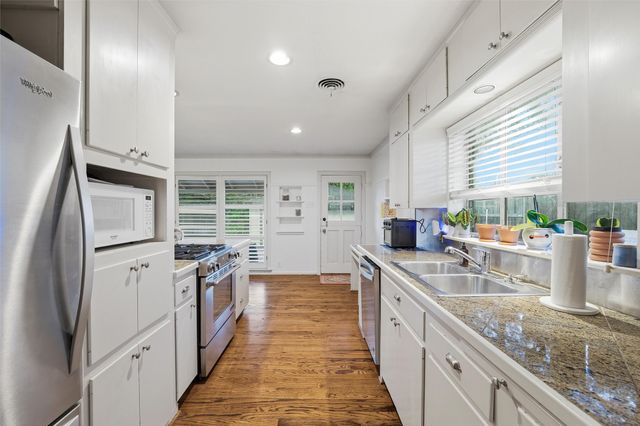 6720 Braeburn Drive, Dallas, TX 75214