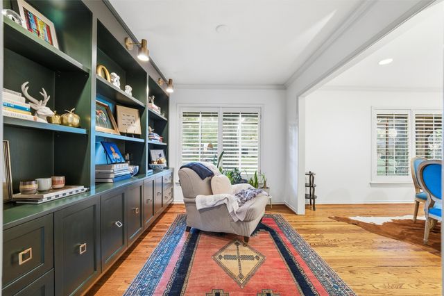 6720 Braeburn Drive, Dallas, TX 75214