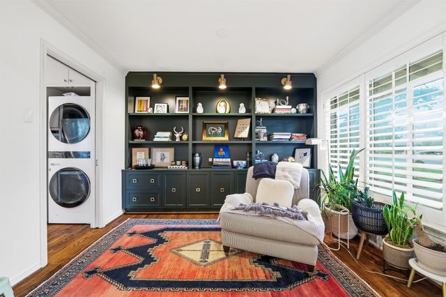 6720 Braeburn Drive, Dallas, TX 75214