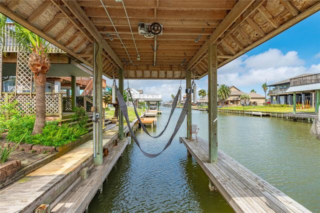 14 S Flamingo Street, La Marque, TX 77568