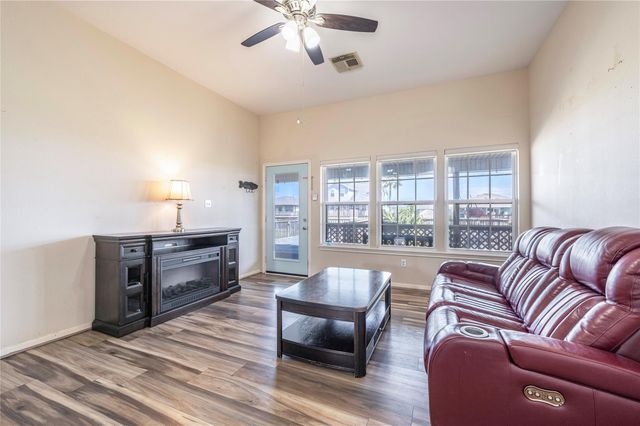 14 S Flamingo Street, La Marque, TX 77568