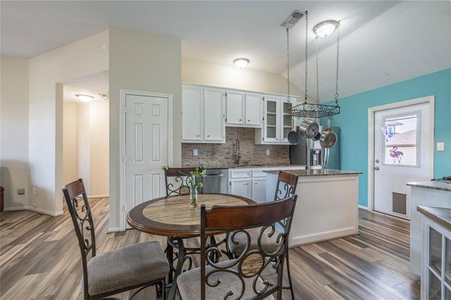 14 S Flamingo Street, La Marque, TX 77568