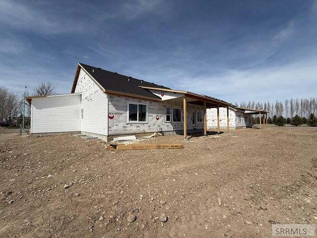 5463 Rip Tideroad, Idaho Falls, ID 83404