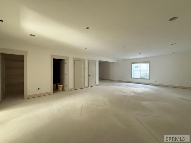 5463 Rip Tideroad, Idaho Falls, ID 83404